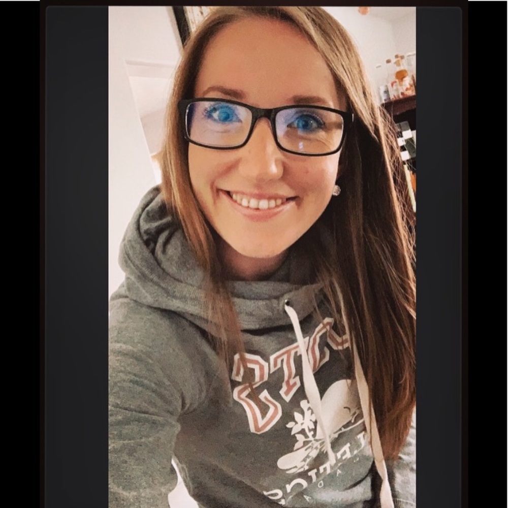 Meet your Posher, Hanah